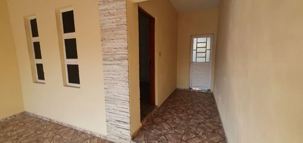 Casa à venda com 2 quartos, 98m² - Foto 4