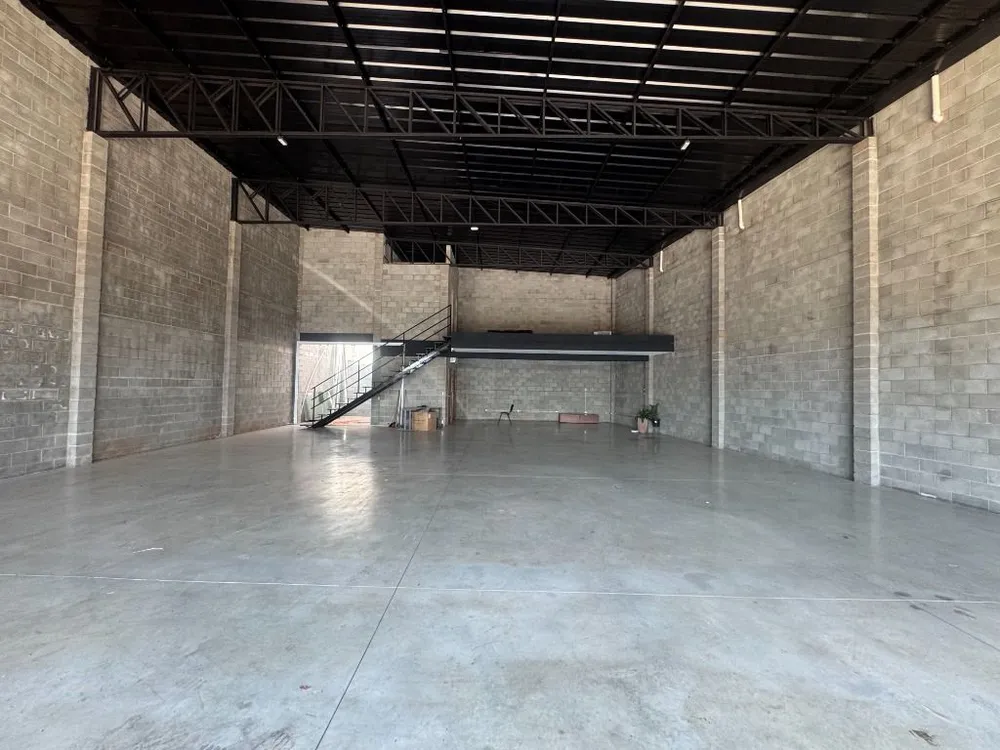 Loja-Salão, 353 m² - Foto 1
