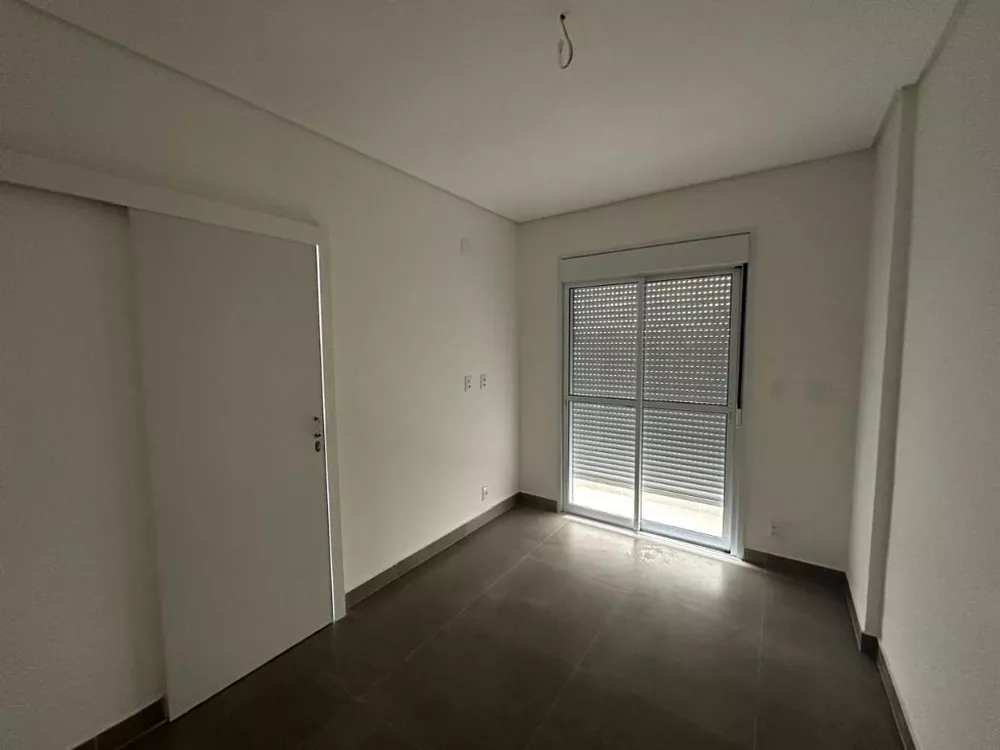 Apartamento à venda com 2 quartos, 69m² - Foto 11