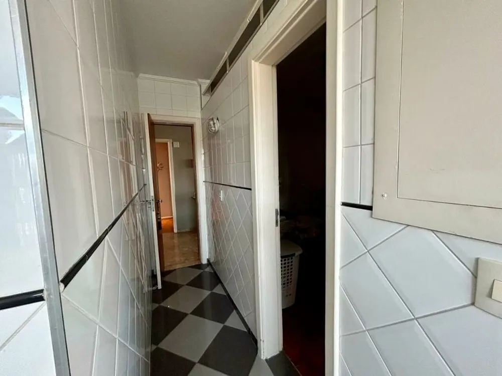 Apartamento, 3 quartos, 210 m² - Foto 2