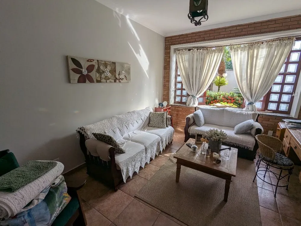 Sobrado, 3 quartos, 349 m² - Foto 2