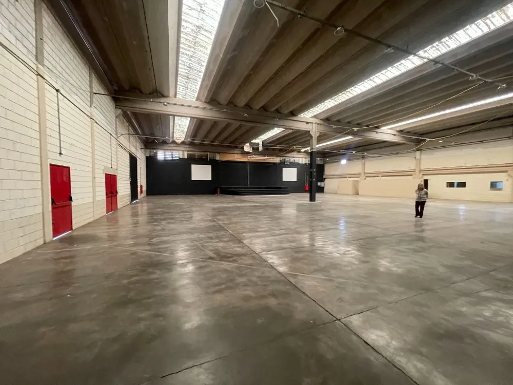 Loja-Salão, 1654 m² - Foto 1