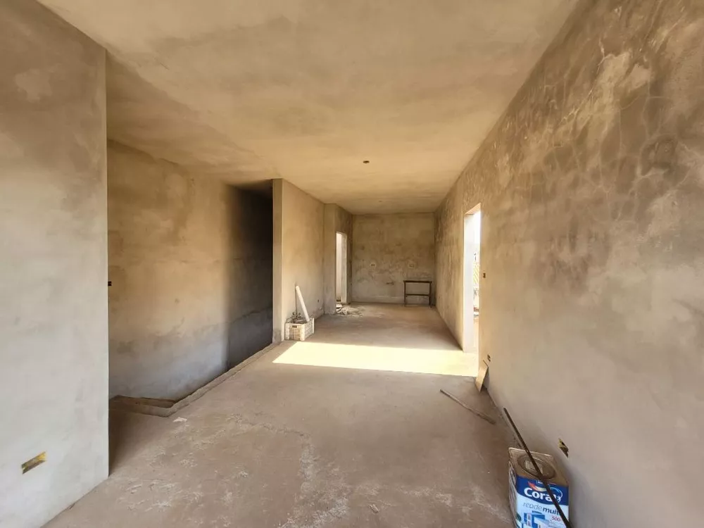 Casa à venda com 4 quartos, 359m² - Foto 17