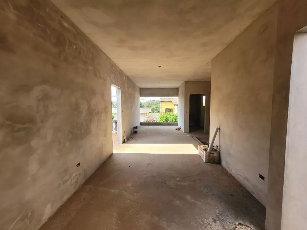 Casa à venda com 4 quartos, 359m² - Foto 18