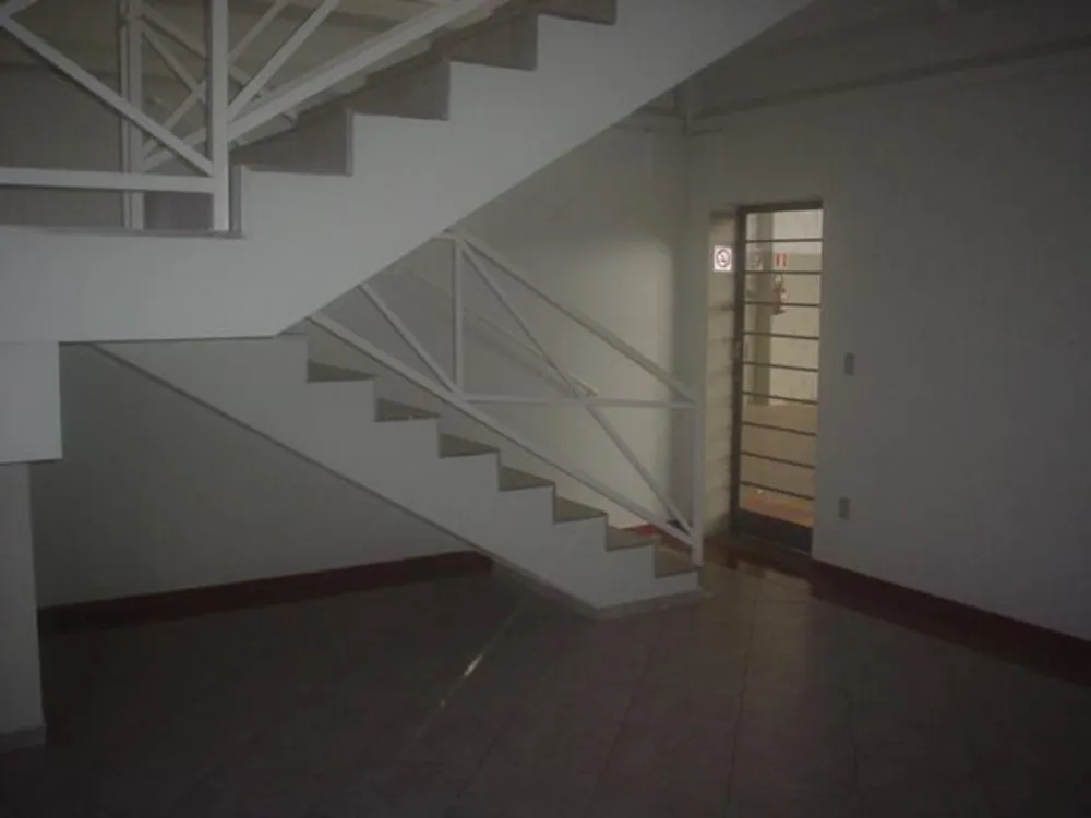 Depósito-Galpão, 930 m² - Foto 1