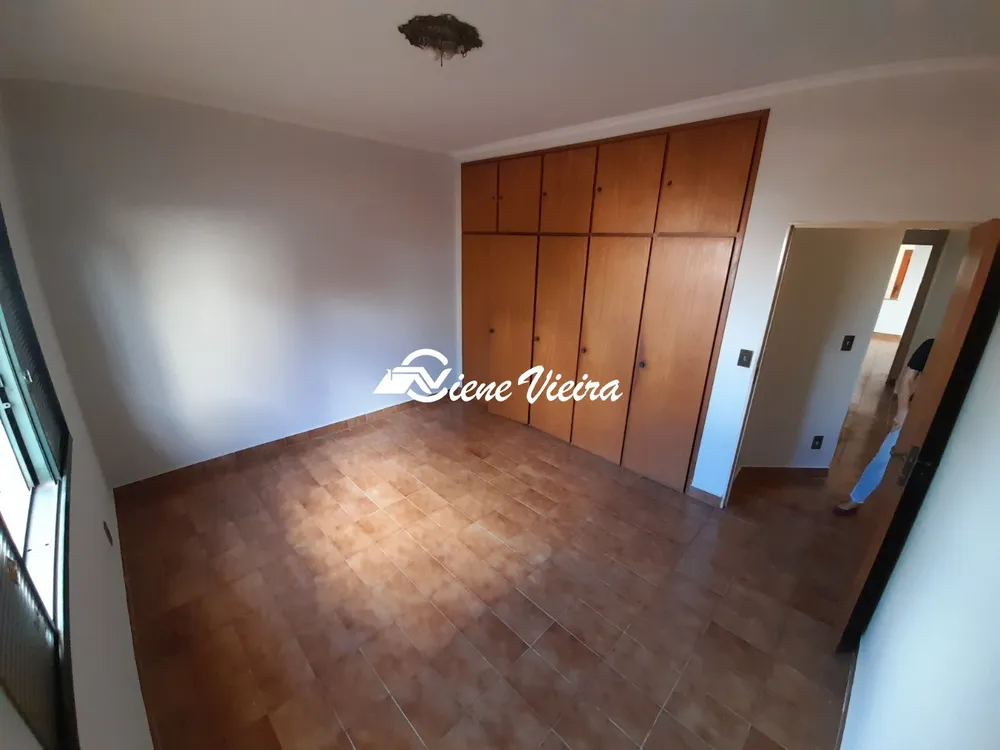 Casa, 3 quartos, 250 m² - Foto 4