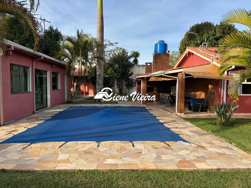 Chácara, 3 quartos, 2100 m² - Foto 1
