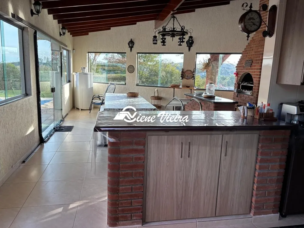 Chácara, 3 quartos, 2100 m² - Foto 1
