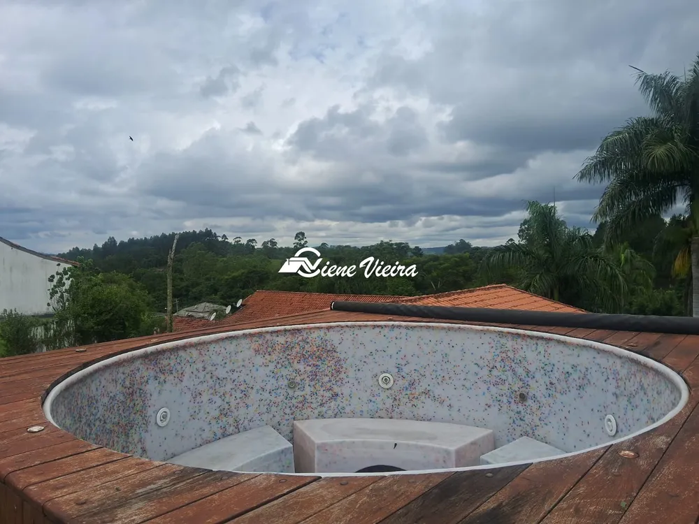 Chácara, 3 quartos, 840 m² - Foto 1