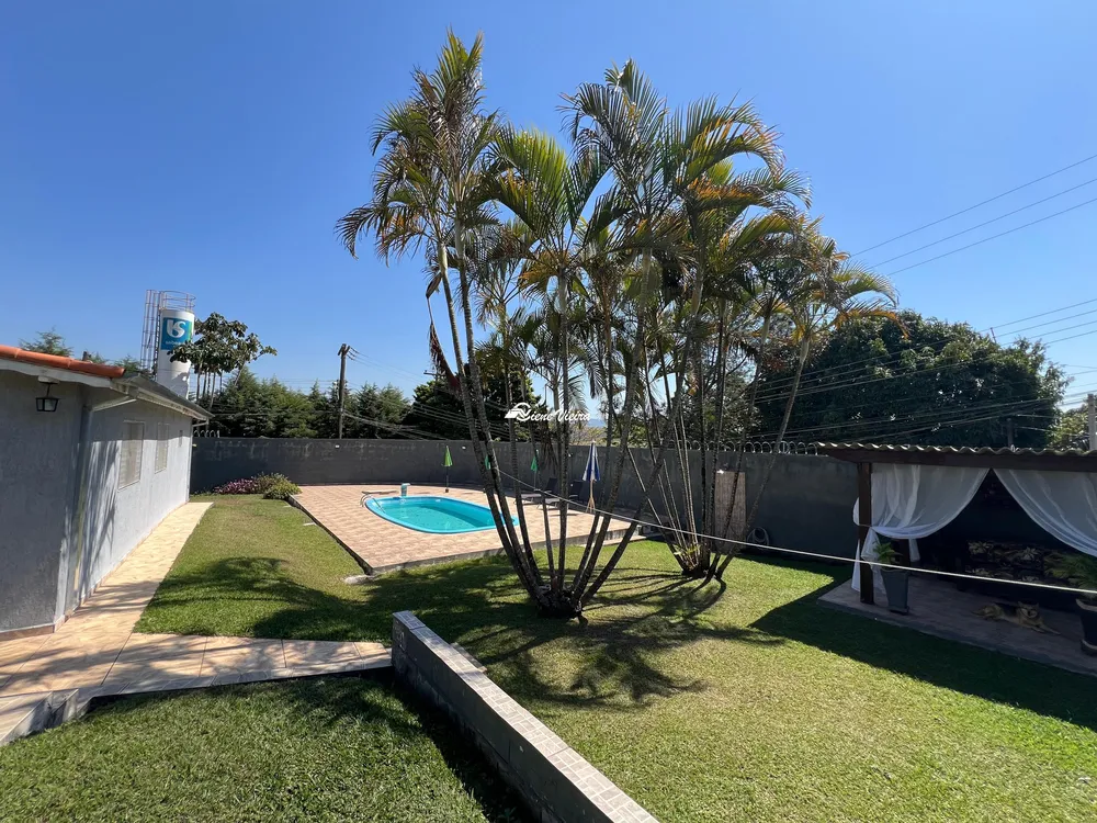 Chácara, 3 quartos, 1187 m² - Foto 1