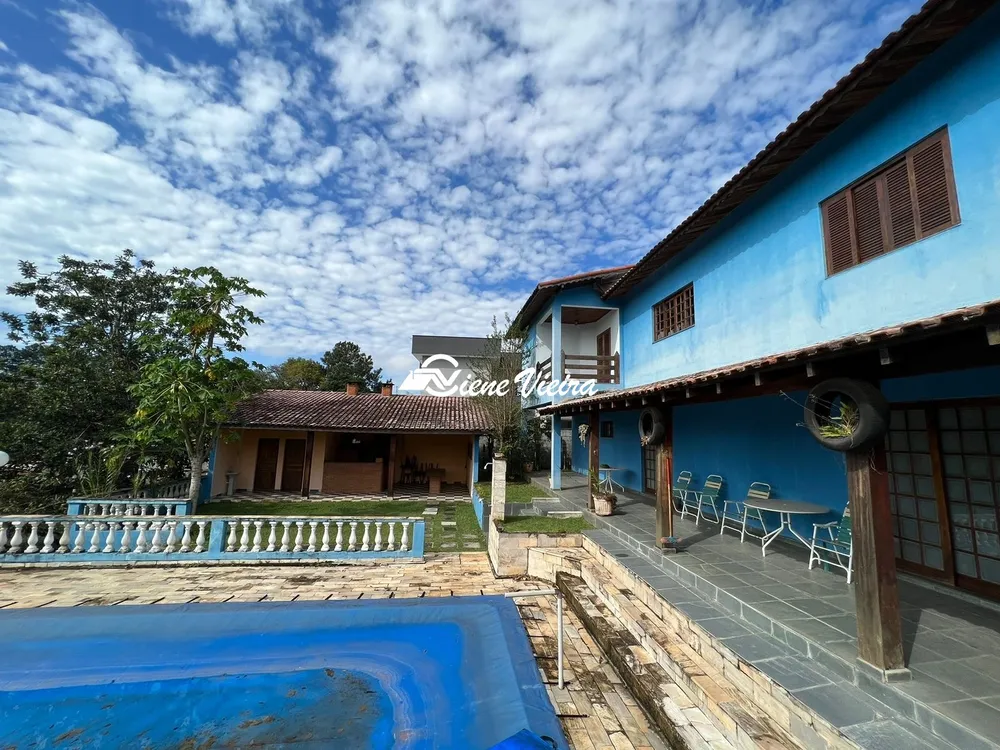 Chácara, 4 quartos, 2000 m² - Foto 1