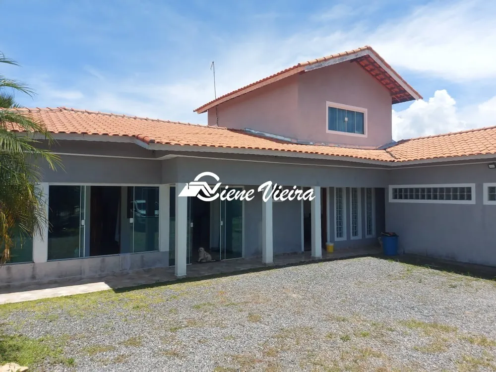 Chácara, 8 quartos, 1195 m² - Foto 1