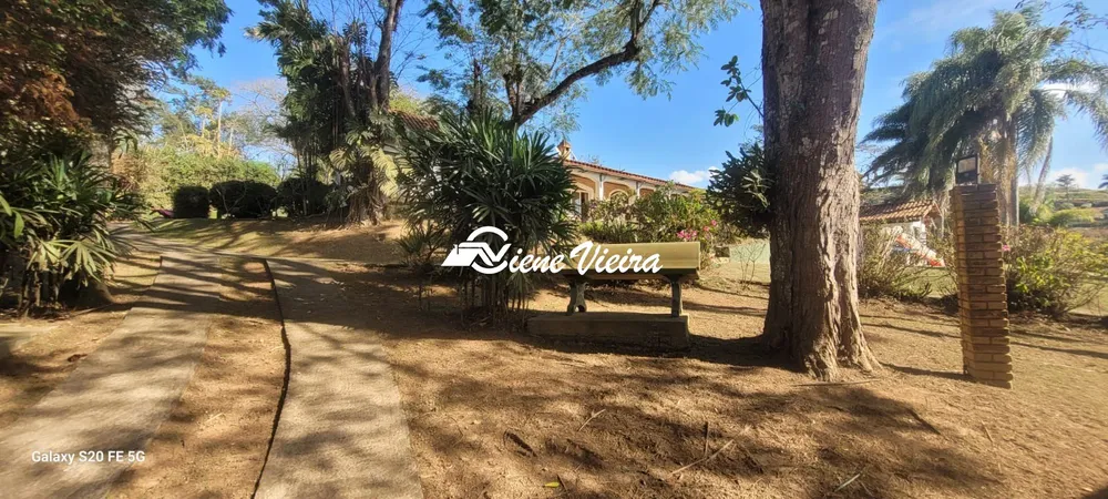 Chácara, 4 quartos, 2650 m² - Foto 1