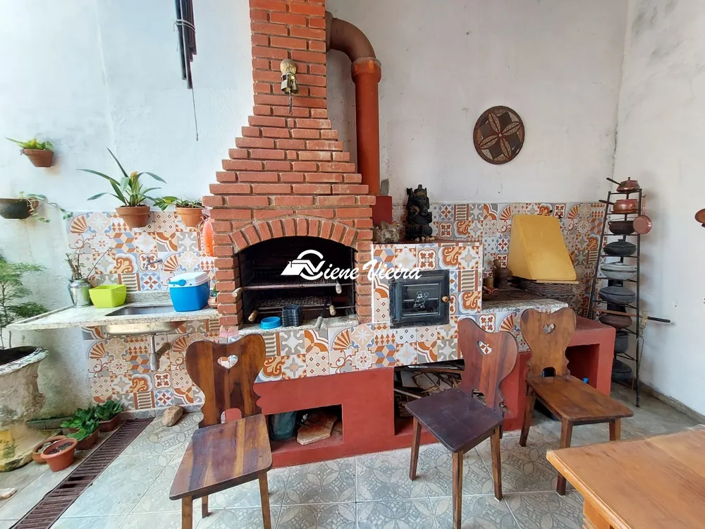Casa, 3 quartos, 300 m² - Foto 1