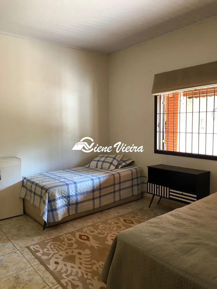 Chácara, 3 quartos, 1300 m² - Foto 1