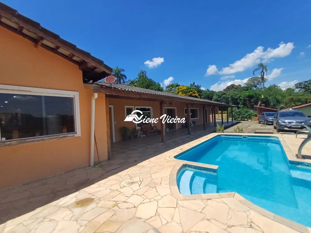 Chácara, 4 quartos, 1400 m² - Foto 1