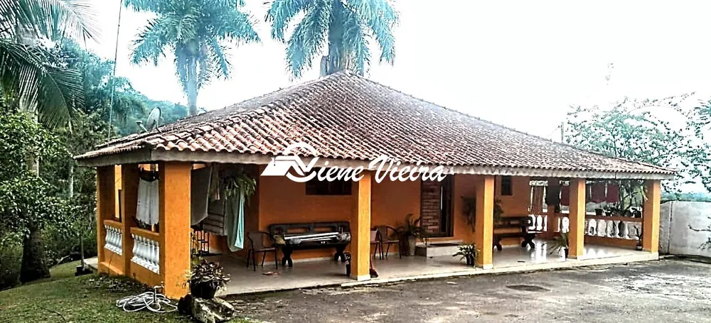 Chácara, 3 quartos, 4000 m² - Foto 1