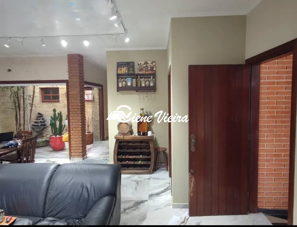 Casa, 3 quartos, 250 m² - Foto 2