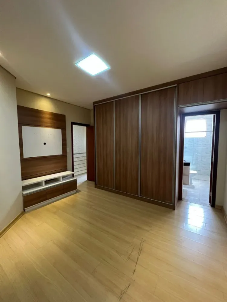 Casa, 3 quartos, 130 m² - Foto 4