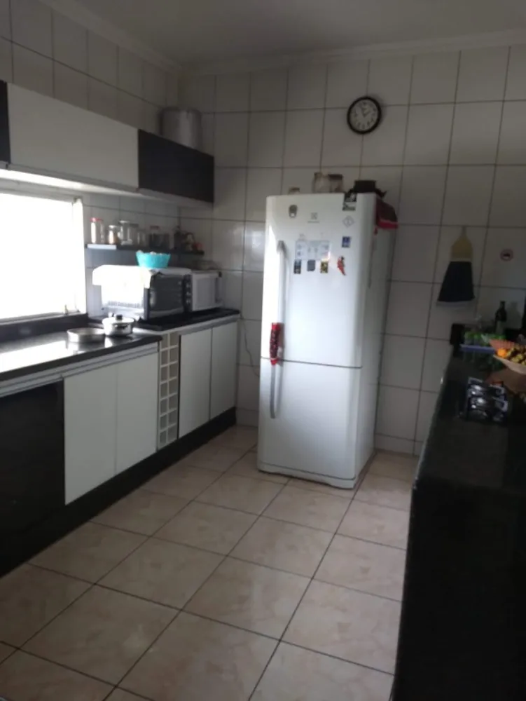 Casa, 3 quartos, 180 m² - Foto 4
