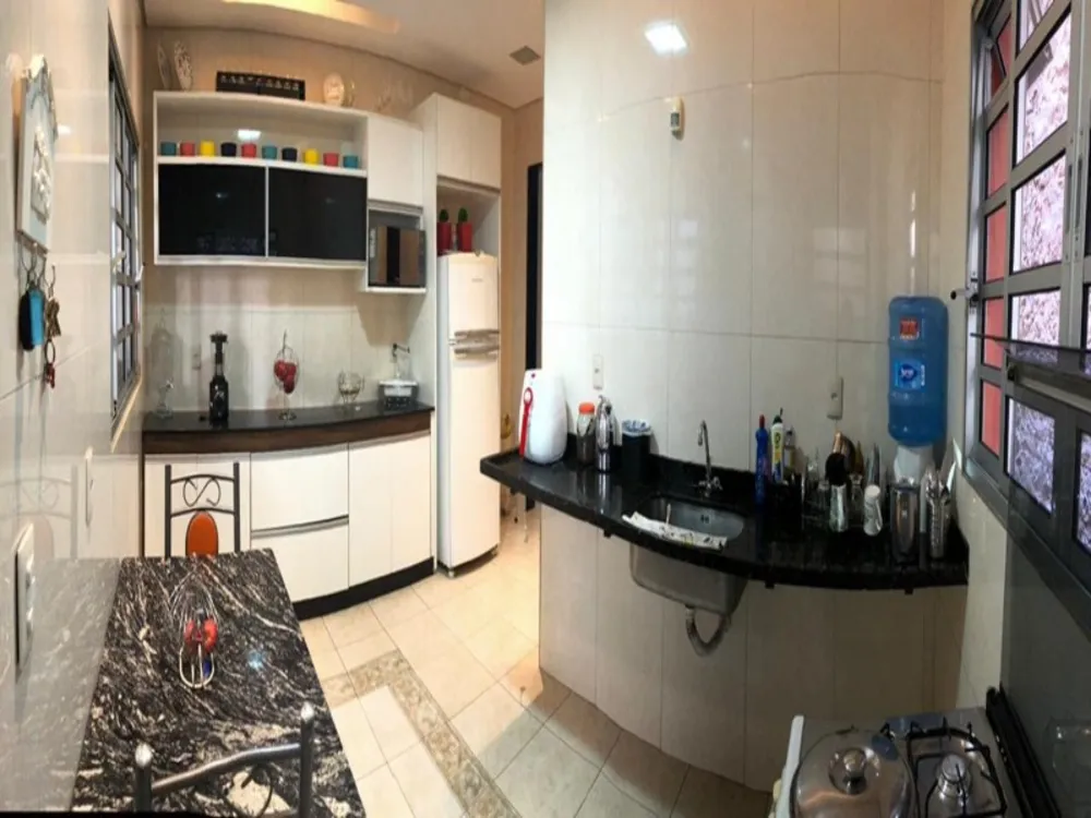 Casa, 3 quartos, 205 m² - Foto 2