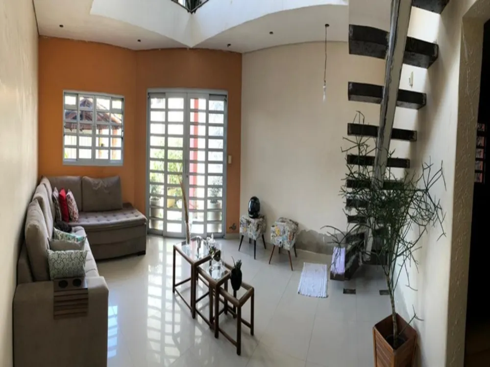 Casa, 3 quartos, 205 m² - Foto 4