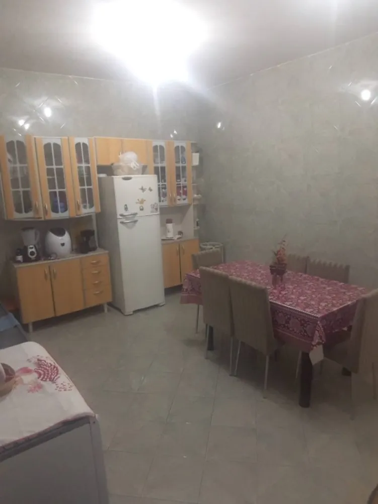 Casa, 2 quartos, 180 m² - Foto 1