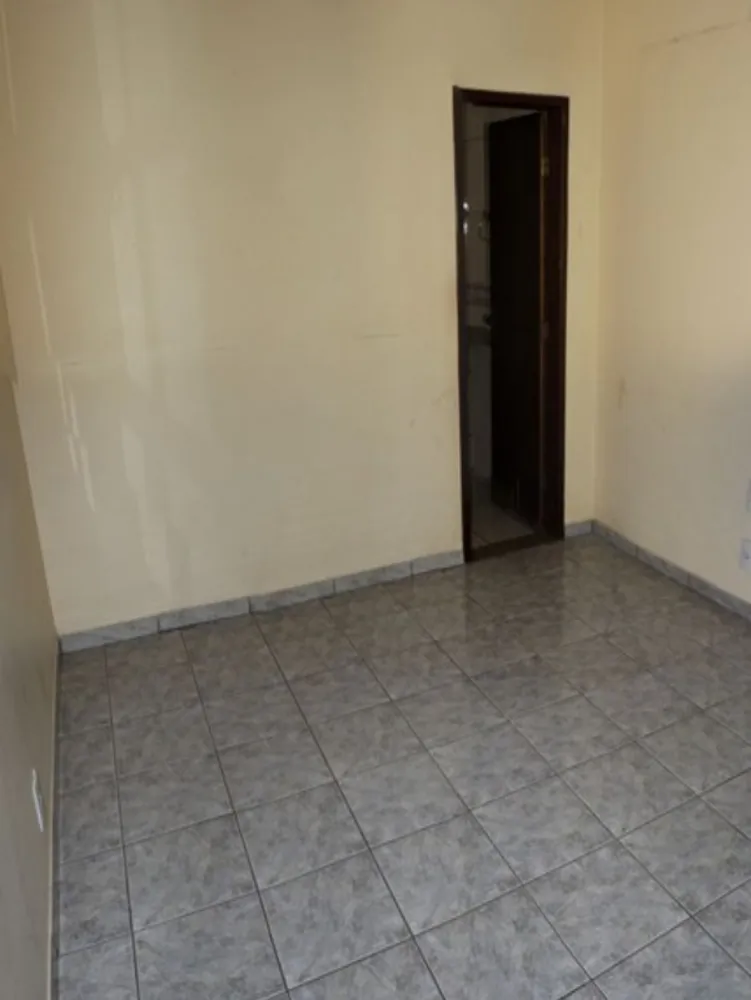 Casa, 5 quartos, 180 m² - Foto 3