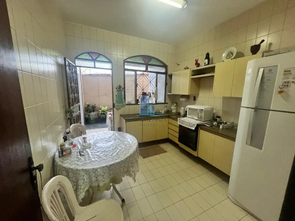 Casa, 7 quartos, 360 m² - Foto 2