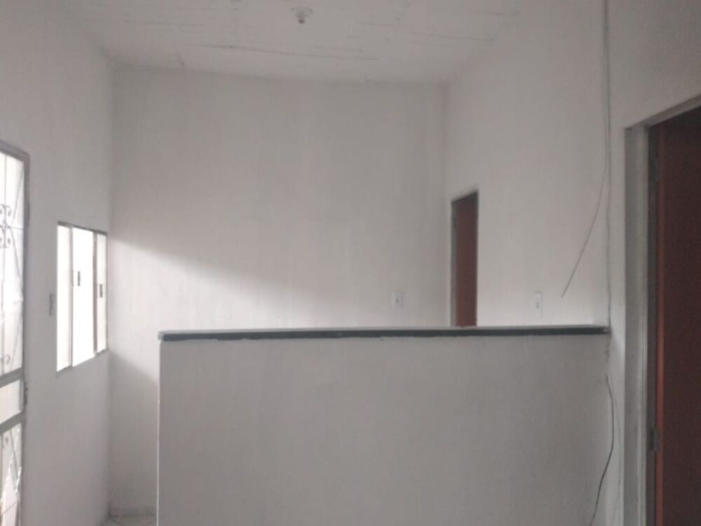 Casa à venda com 7 quartos, 200m² - Foto 4
