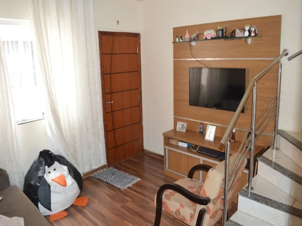 Casa, 2 quartos, 90 m² - Foto 1