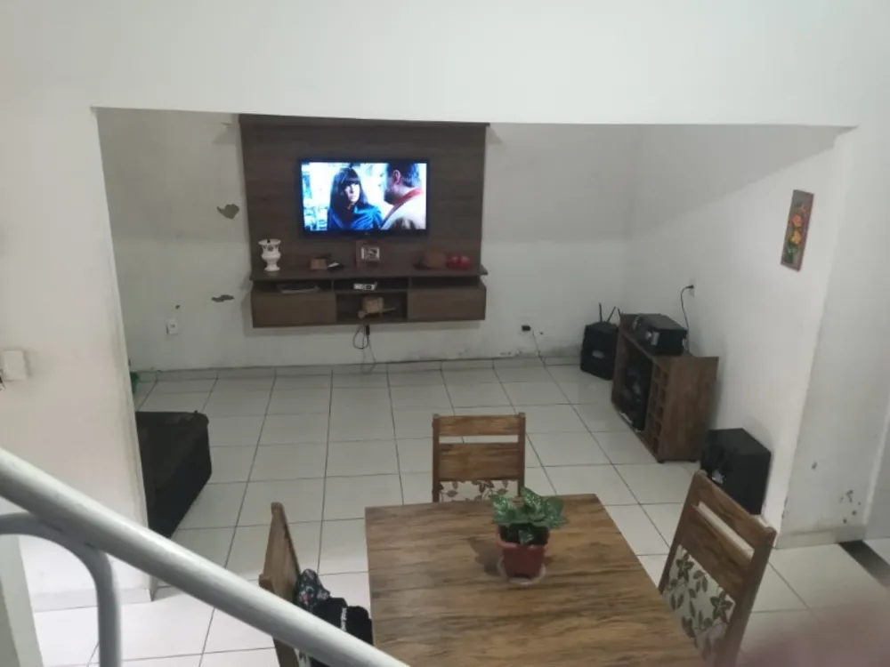Casa, 5 quartos, 150 m² - Foto 2