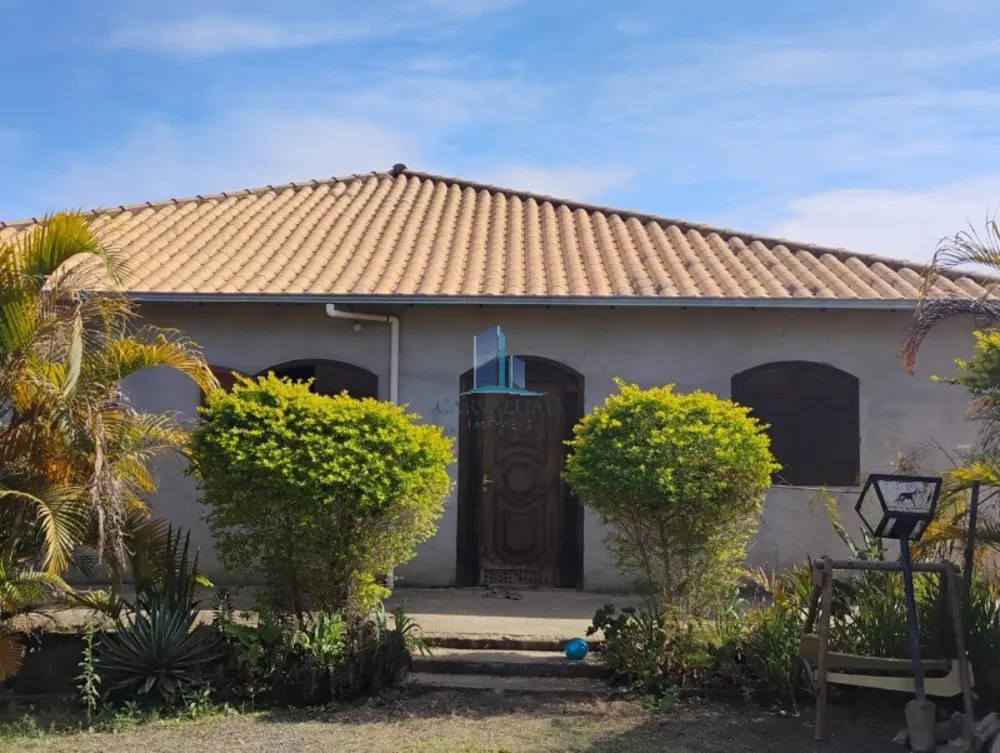 Sítio, 3 quartos, 1300 m² - Foto 1