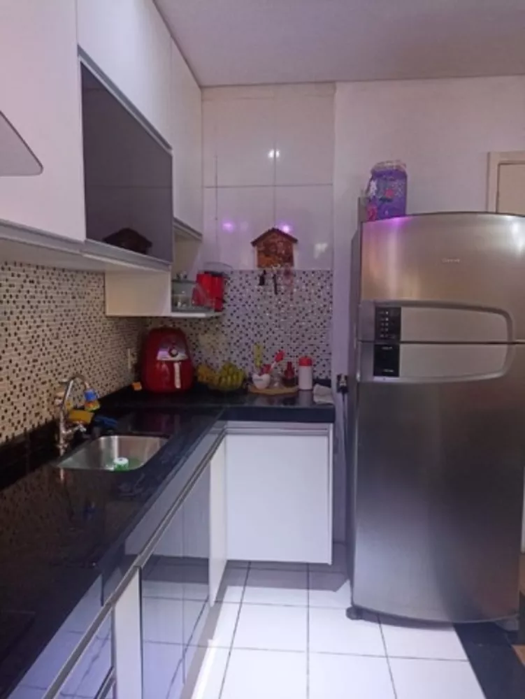 Apartamento à venda com 2 quartos, 45m² - Foto 3