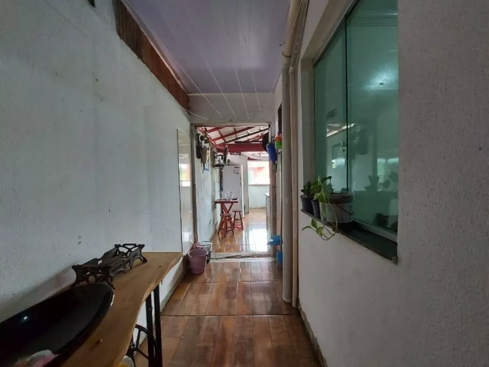 Casa à venda com 2 quartos, 160m² - Foto 4