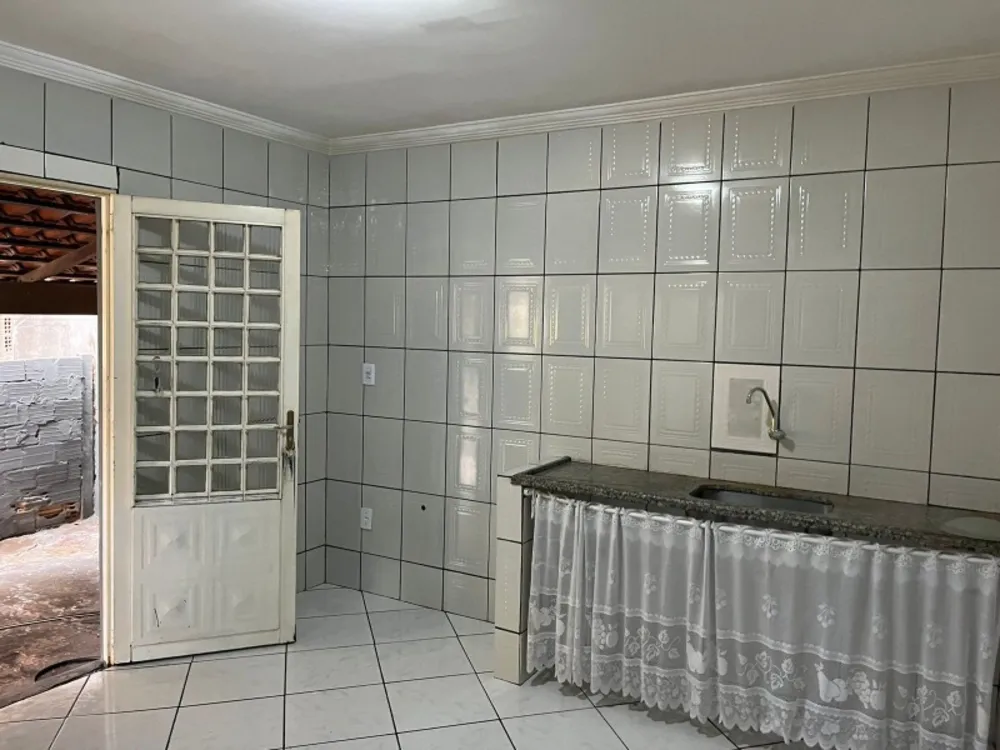 Casa, 2 quartos, 180 m² - Foto 1