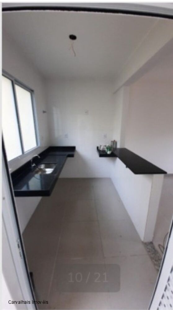 Casa à venda com 2 quartos, 75m² - Foto 3