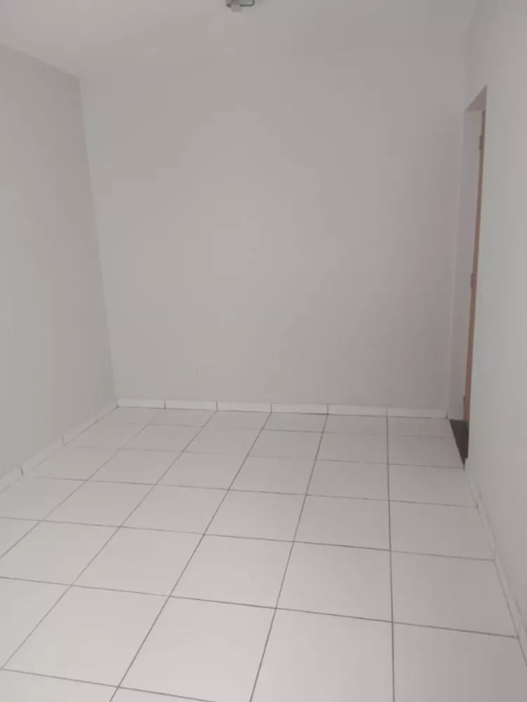 Apartamento à venda com 2 quartos, 45m² - Foto 4