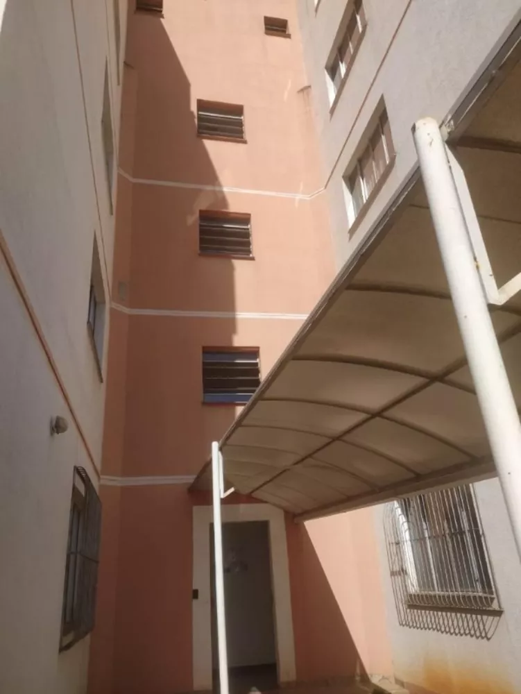 Apartamento à venda com 2 quartos, 45m² - Foto 1