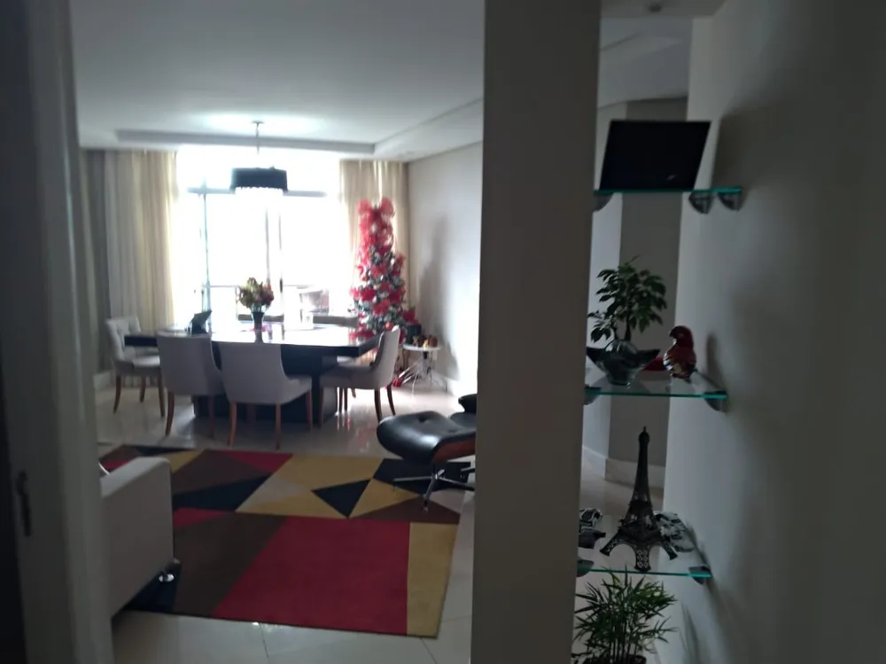 Apartamento, 5 quartos, 200 m² - Foto 1