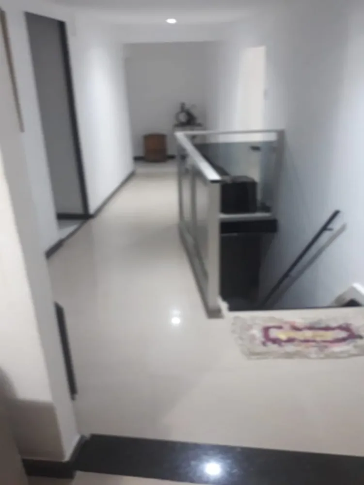 Casa, 5 quartos, 220 m² - Foto 3