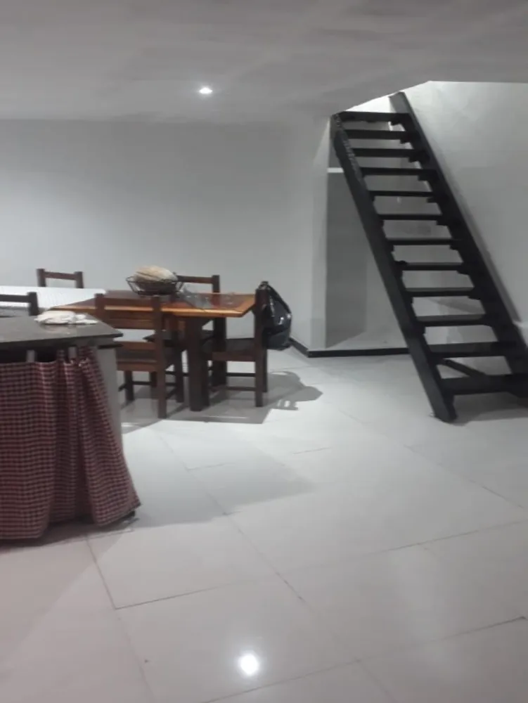 Casa, 5 quartos, 220 m² - Foto 4