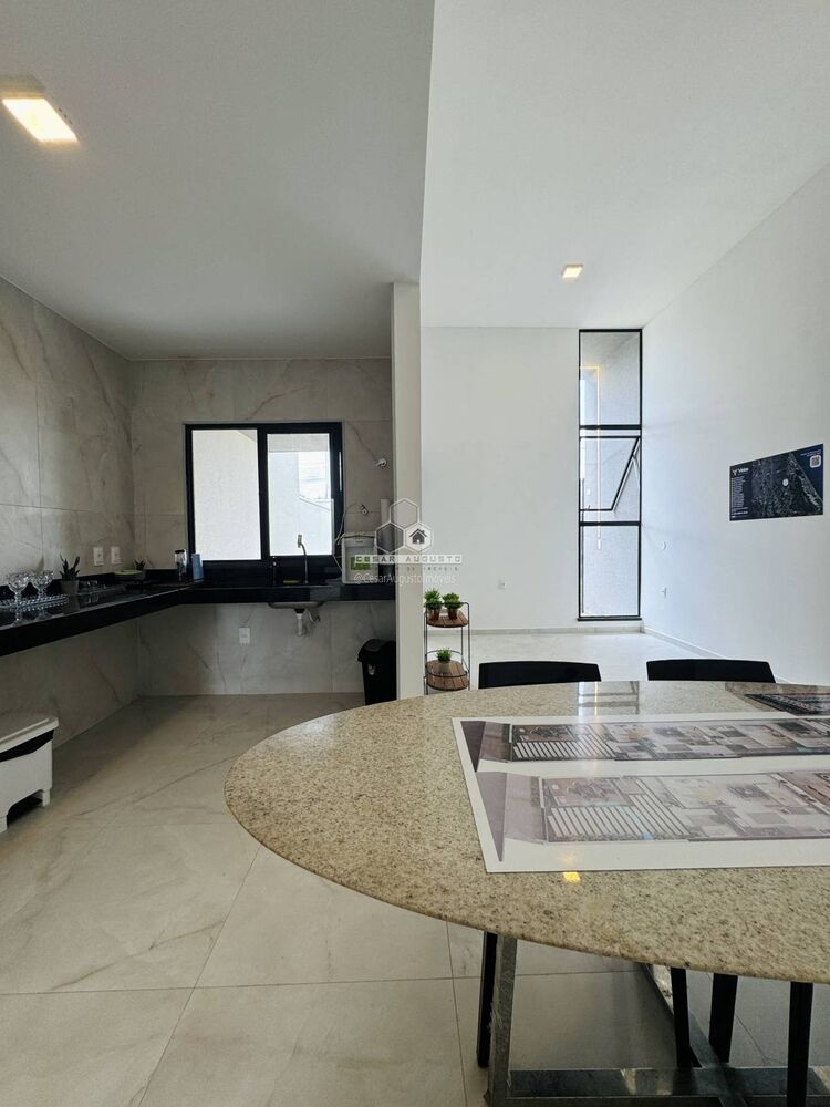 Casa à venda com 3 quartos, 91m² - Foto 2