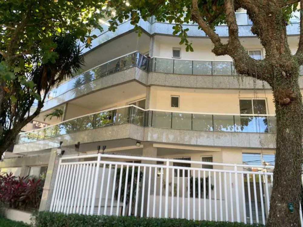 Apartamento, 3 quartos, 216 m² - Foto 1
