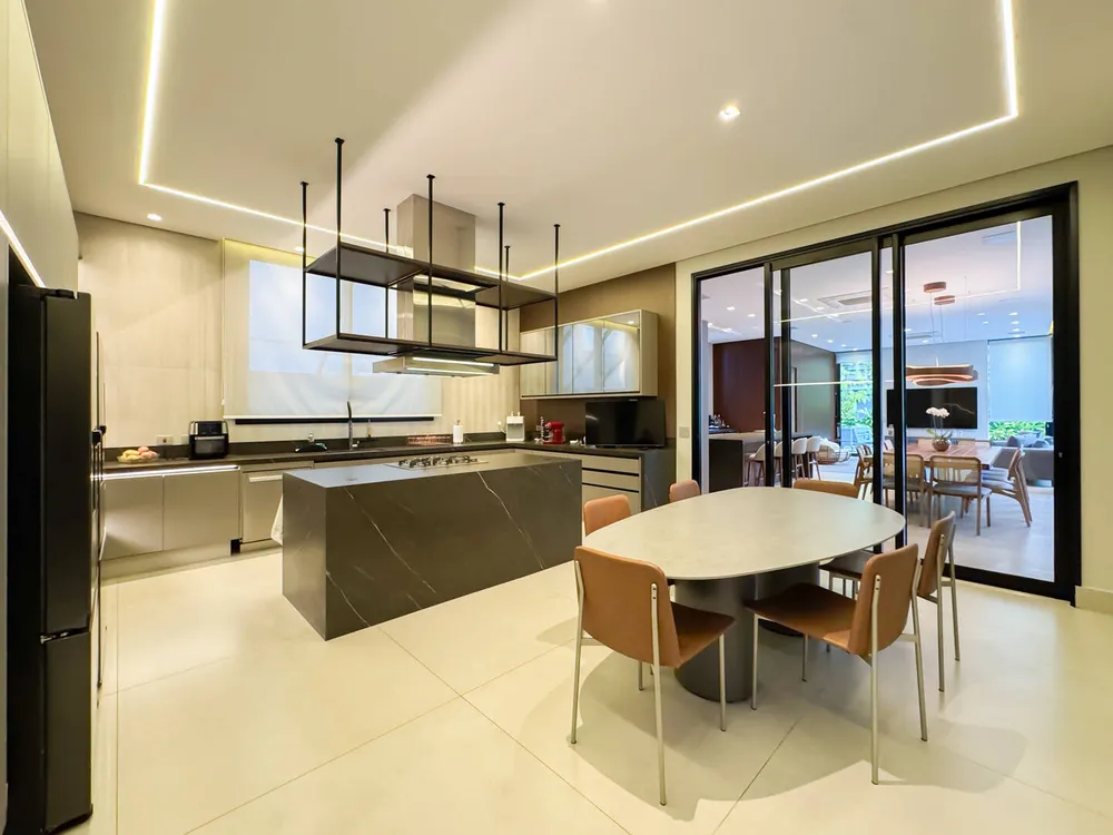 Casa, 5 quartos, 909 m² - Foto 1