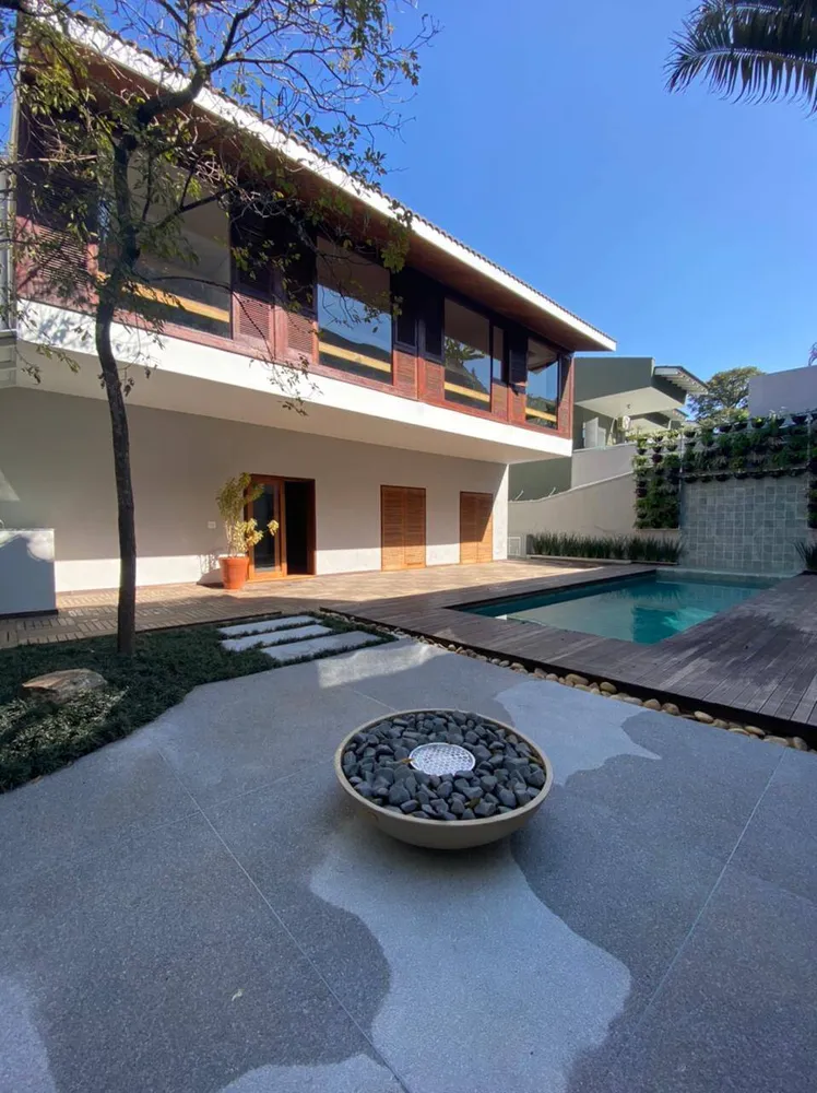 Casa, 4 quartos, 572 m² - Foto 1