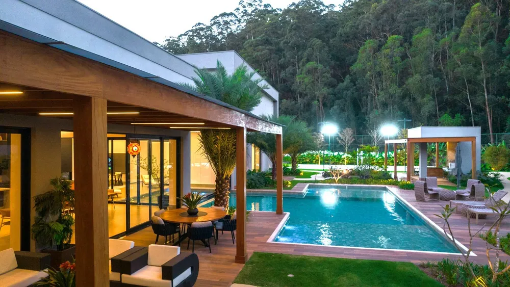 Casa, 7 quartos, 3500 m² - Foto 1