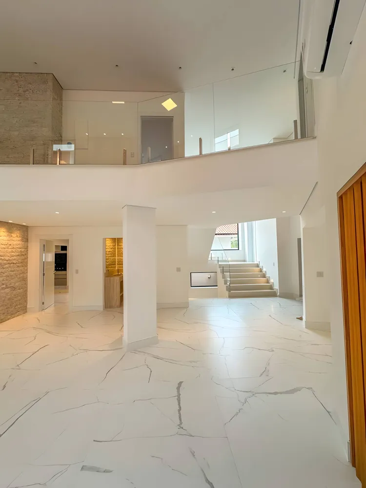Casa, 4 quartos, 640 m² - Foto 1