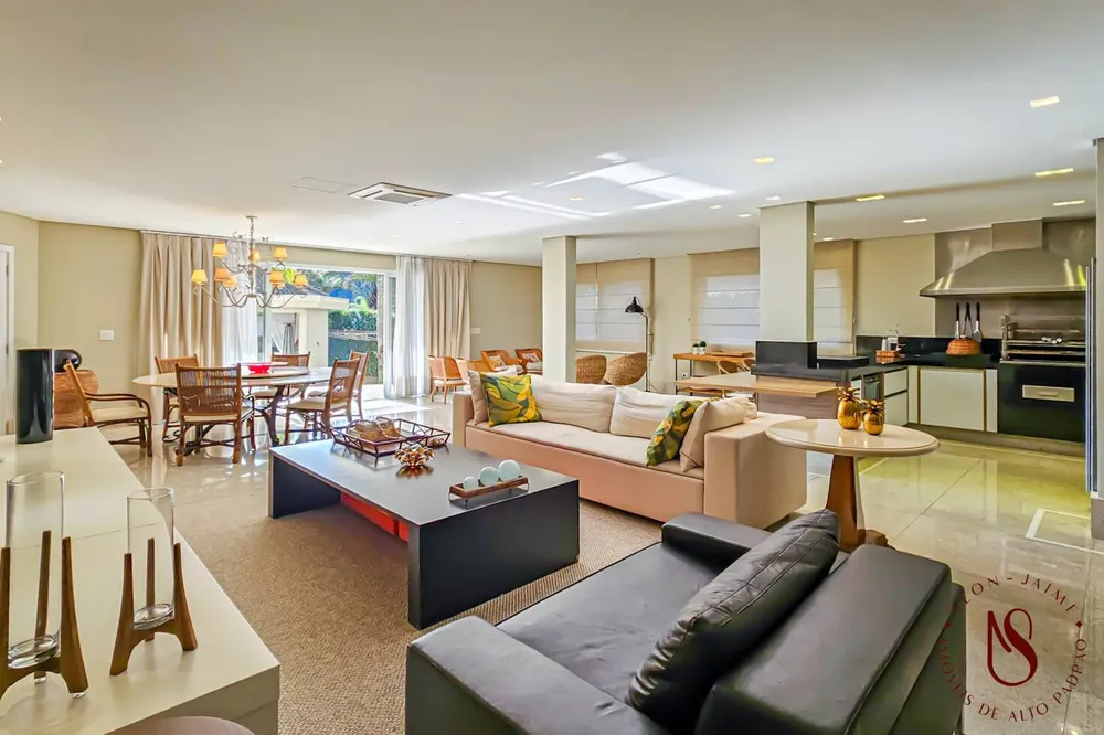 Casa, 4 quartos, 1056 m² - Foto 1
