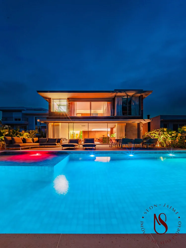 Casa, 4 quartos, 583 m² - Foto 1